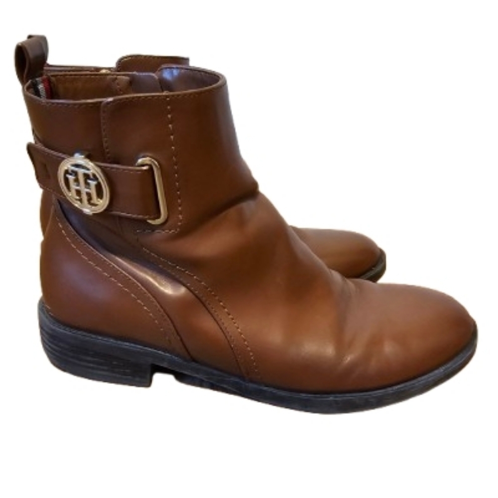 Tommy Hilfiger Brown Faux Leather Ankle Boots with Gold Accent Size 7.5 M